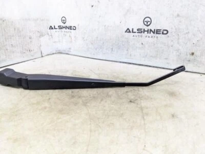 Braço limpador de para-brisa dianteiro esquerdo Jeep Wrangler 2007-2017 55077860AC FABRICANTE DE EQUIPAMENTO ORIGINAL - Imagem 1 de 4