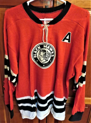 Chicago Blackhawks Vintage 1960's Knit Hockey Jersey  - Eaton's TruLine #9 Cover