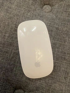 Apple Magic Mouse AA Battery Version A1296 3VDC Wireless OEM Mac - Picture 1 of 7