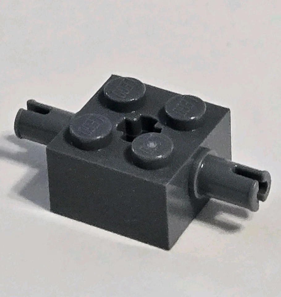 Lego 30000 Ladrillo Gris Azulado Oscuro, Modificado 2 x 2 con Pasadores y Agujero de Eje Foto 1 de 2