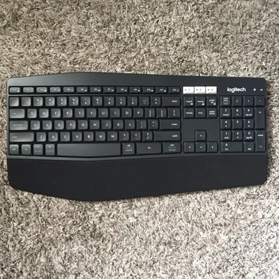 SOLO TECLADO Logitech MK850 Rendimiento Inalámbrico Bluetooth Foto 1 de 4