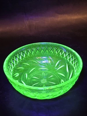 Uranium Floral Etched Bowl L. Uranium Bowl. Vintage Uranium Bowl - Image 1 of 4