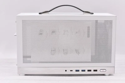 S400 Pro 10.8L Portable Mini ITX Computer Case PCIe 4.0 Cable Vented Panel White - Image 1 of 4
