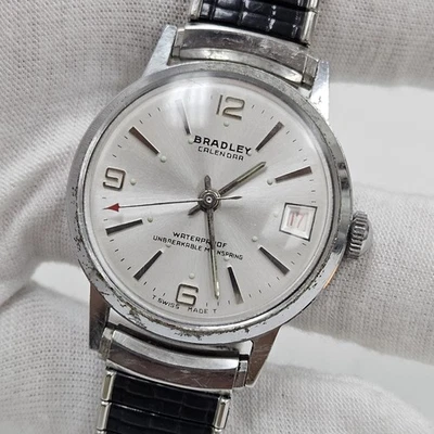 Vintage Bradley Calendar Date Mens Wrist Watch Swiss Mechanical Wind Up Runs  - Image 1 of 4