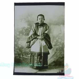 Matted 8"x6" Old Photograph a young girl woman of Qing Dynasty China before 1919 - Picture 1 of 3