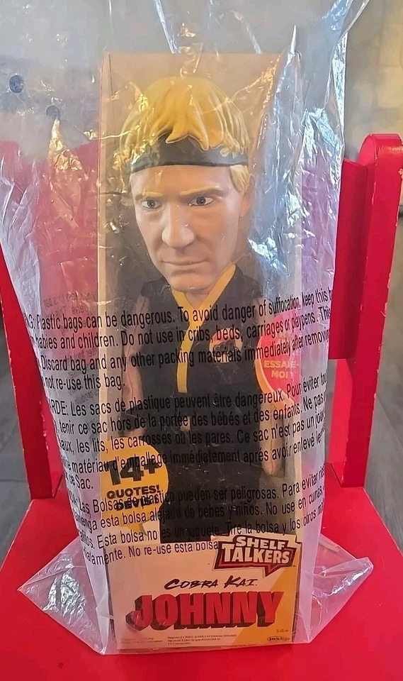 Cuerda de tracción Jakks Pacific Shelf Talkers 12" Cobra Kai Johnny Lawrence 2023 (NUEVA EN CAJA) Foto 1 de 4
