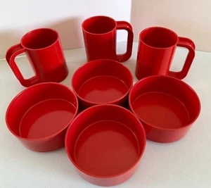 Vintage Massimo Vignelli for Heller Red Melamine Dinnerware 4 Bowls & 3 Max Mugs - Picture 1 of 11