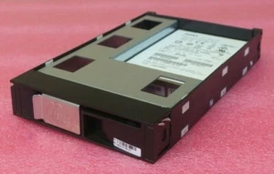 EMC Isilon HGST 800GB 2.5" SAS SSD Solid State Drive In 3.5" Caddy 403-0156-01 - Picture 1 of 8