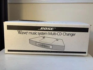 Bose® Wave" music system Multi-CD Changer   Platinum White   - Picture 1 of 6