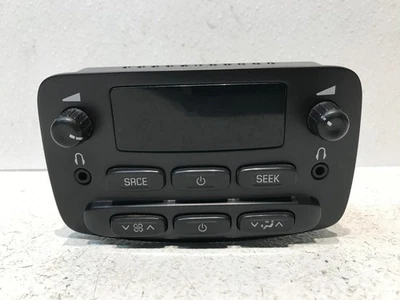 Buick Rainier 2005 consola trasera unidad de radio control HVAC OEM 15082687 Foto 1 de 4