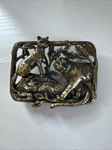 Vintage Dennis Basso Jungle 3 Big Cats Scene Gold Tone Brooch Pin Tiger Leopard - Picture 1 of 2
