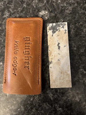 Gingher G-S Arkansas Piedra de Afilar Cuchillo Borde Estuche de Cuero 1x3 Foto 1 de 4