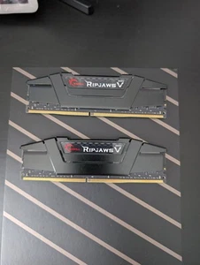 G. SKILL RipJaws V Series 16GB (2 x 8GB) PC4-28800 (DDR4-3600) Arbeitsspeicher... - Bild 1 von 2