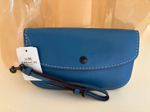 NWT COACH Glovetanned clutch wristlet bag blue #58818 - Picture 1 of 7