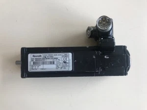 Motor de imán permanente de 3 fases Rexroth MSK030C-0900-NN-M1-UG0-NNNN - Imagen 1 de 7