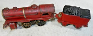 Rara locomotiva a carica Hafner 1110 in metallo stampato rosso + tender funzionante (V) - Foto 1 di 9