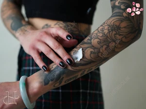 Alteya Organic Tattoo Aftercare Balm Rose - Nourishes & Protects Tattoos - Picture 1 of 17