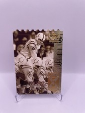 1999 Upper Deck Century Legends Die-Cut Johnny Unitas #5 11/100