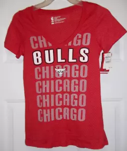 CHICAGO BULLS NBA Women's V-Neck T-Shirt Top Size Small Red NWT Short Sleeve - Picture 1 of 7