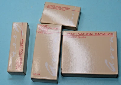 Vintage Avon Natural Radiance Powder Blush in Coral Fantasy Plus 3 more items - Image 1 of 2