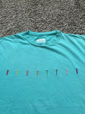 Camiseta Vintage Años 90 Puntada Única Unidos Colores De Benetton Azul Talla M De Colección Foto 1 de 4