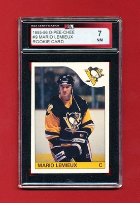 1985 OPC HOCKEY 9 MARIO LEMIEUX ROOKIE CARD KSA 7 NEAR MINT PENGUINS - Image 1 of 4