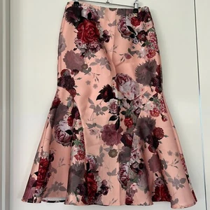Ladies Floral Skirt by Jayson Brunsdon New With Tags Size 10 - Picture 1 of 5