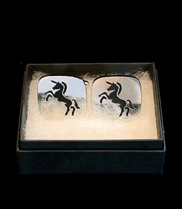VINTAGE 1970s UNICORN CUFFLINKS - SILVER TONE - Picture 1 of 4