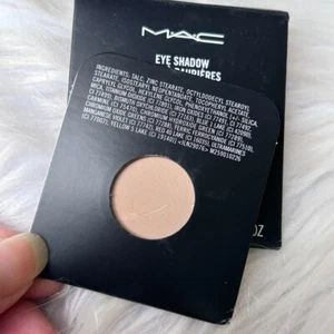 New in Box MAC Eye Shadow Pro Palette Refill Pan~Omega~Full size 0.05oz/1.5g - Picture 1 of 4