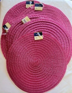 Home Collection Set of 6 Pink Round Placemats 14.17" Heat Stain Resistant New - Picture 1 of 2