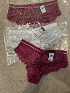 Fredericks Of Hollywood Caroline Lace Panties 3 Pairs White And Magenta  Size M - Picture 1 of 10