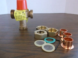 NEW WATTS 3/4 LF 1170-US Mixing Valve Brass 0.5 to 23 gpm (E) - Picture 1 of 5