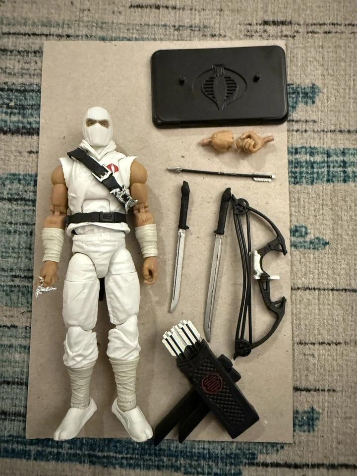 Hasbro G.I. Joe Storm Shadow 6” Clasificado Retro Cardado Foto 1 de 1