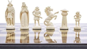3 piezas de ajedrez de plástico vikingo blanco y negro de 3/4" - fieltro, tamaño estándar - Imagen 1 de 2