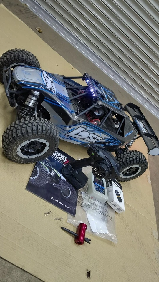 Losi 1/5 Desert Buggy XL-E RTR 4WD Electric Buggy - Image 1 of 4