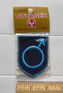NIP Vintage Male Gender Sex Symbol Circle Arrow Voyager Embroidered Patch Badge - Picture 1 of 3