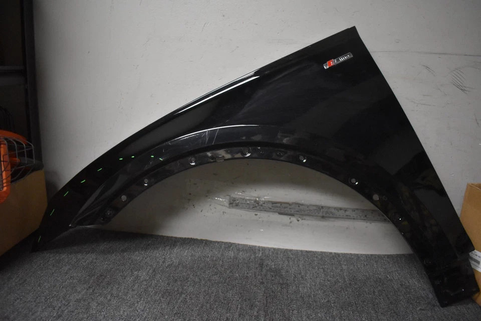 Guardabarros lado izquierdo audi sq5 2018-2022 fabricante original de fábrica Foto 1 de 4