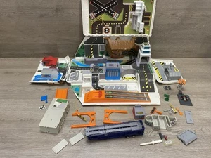 Micro Machines Super Van City Camper RV Fold Out Playset Vintage 1991 Galoob - Picture 1 of 16