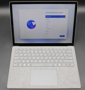 Microsoft Surface Laptop 3 (13.5-inch, 128GB SSD, 8GB RAM, i5-1035G7 @ 1.20GHz) - Picture 1 of 9