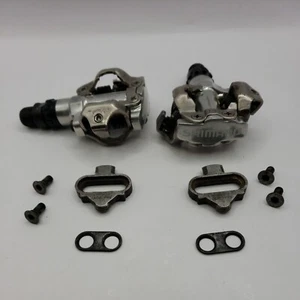 Shimano Deore PD-M520-L Silver Pedal SPD Clipless w/ SM-SH51 Cleats - Picture 1 of 9