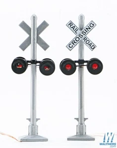 NEW Walthers Crossing Flashers 2 Working Signals HO FREE US SHIP - Picture 1 of 2