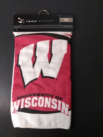 University Of Wisconsin Badgers Team Effort Printed Towel Cover
