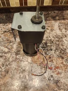 Multiplex Crusher Motor 020001516 - Picture 1 of 3