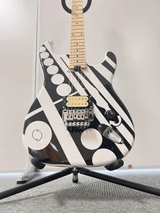 Custom ST White Spot E-Gitarre 2H Tonabnehmer Chrom Hardware weiß massiv - Bild 1 von 16