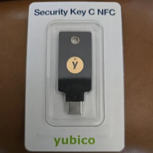 Yubico - Security Key C NFC - Multi-Factor Authentication New Sealed - Afbeelding 1 van 2