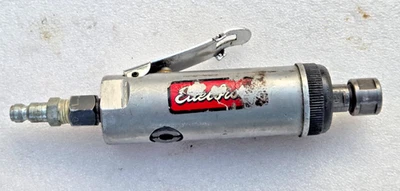 Destornillador neumático de matriz recta modelo desconocido Foto 1 de 4