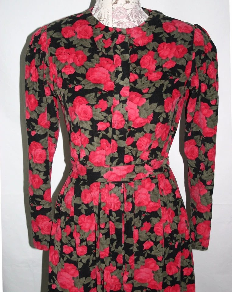 Vintage 70s fine corduroy J. Christopher belted dress roses floral Sz. 4 US made - Image 1 of 1
