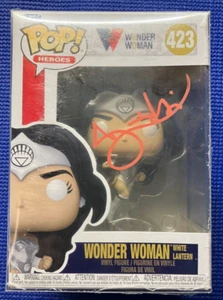 Gal Gadot Signed Wonder Woman White Lantern Funko Pop! 423 with COA - Picture 1 of 7