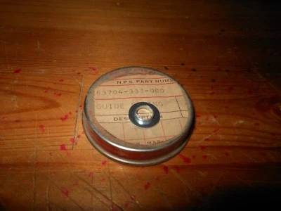 Nuevo de Lote Original Honda CB450 CL350 SL90 +++ Muelle Guía # 83704-333-000 Foto 1 de 2