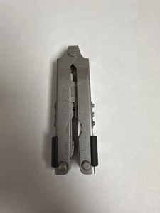 GERBER USA MULTI-PLIER 600 MULTI TOOL - Picture 1 of 3